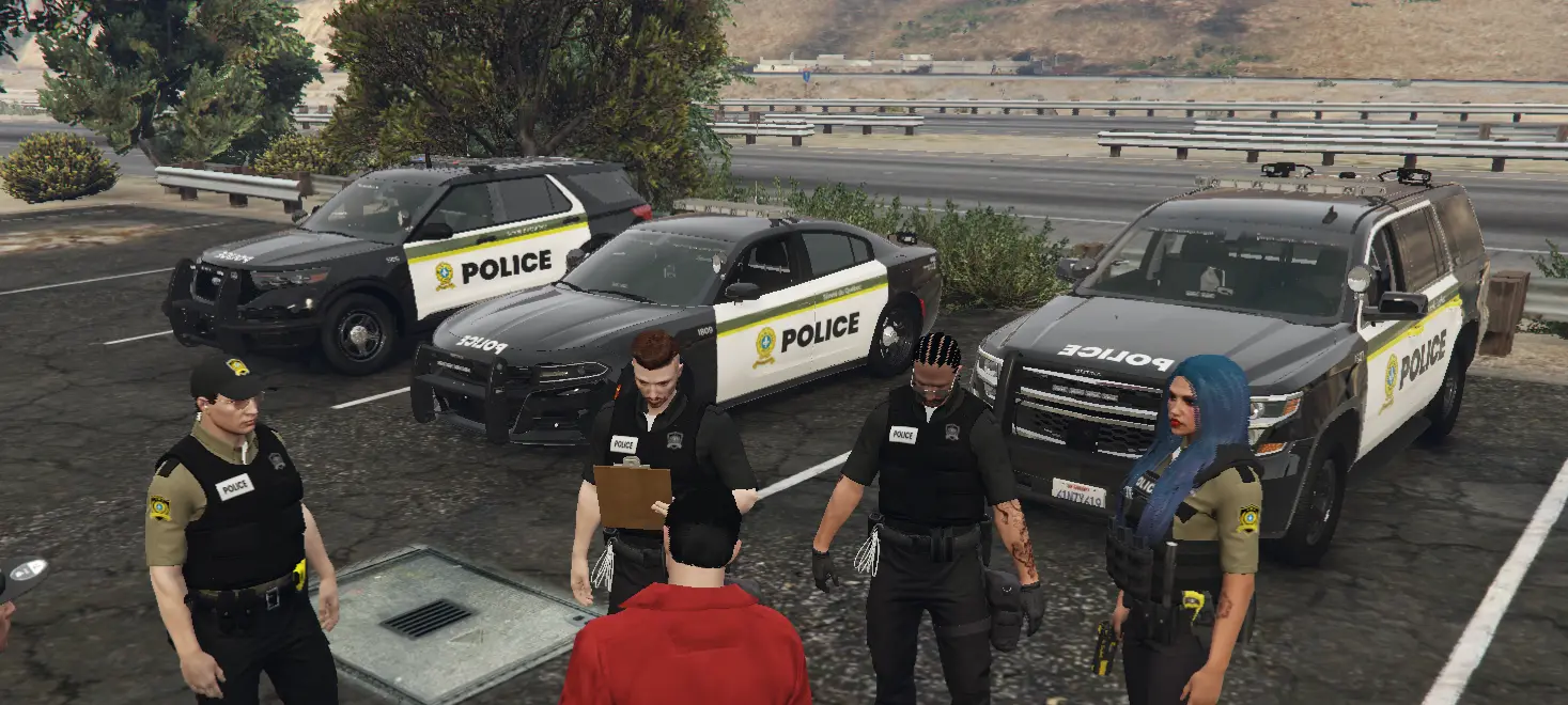 Équipe policière en intervention